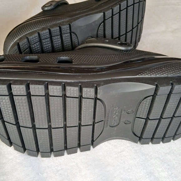 Crocs Classic Mega Crush Clog M7 W9 - Picture 5 of 8